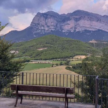 Preciosas Vistas A La Montana, Luminoso Y Acogedor Appartement El Pueyo de Araguás Buitenkant foto