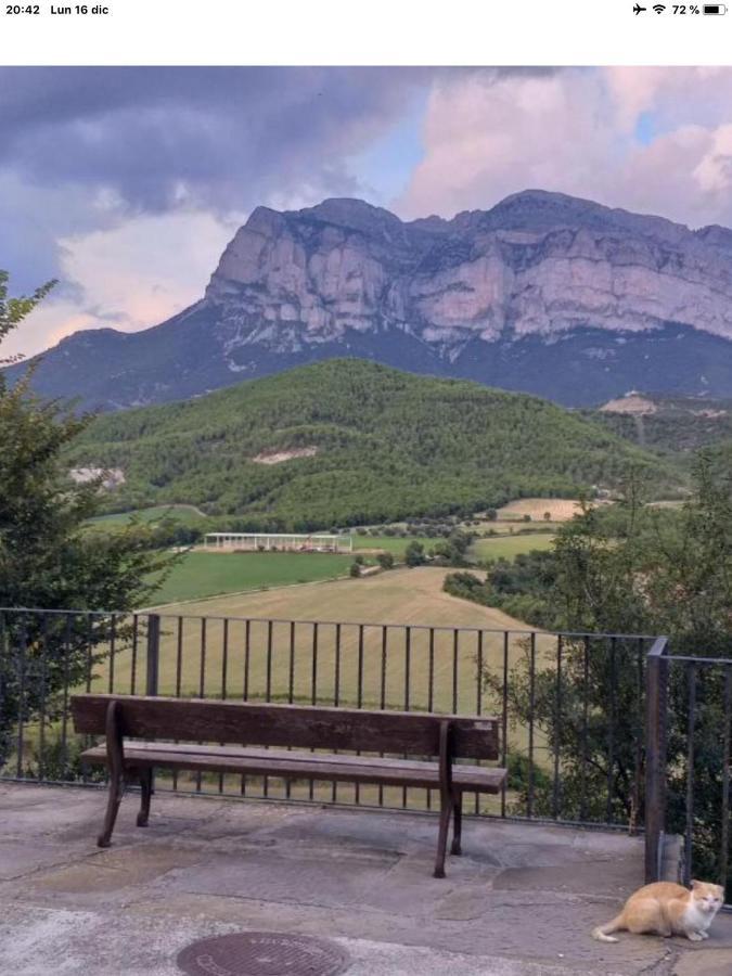 Preciosas Vistas A La Montana, Luminoso Y Acogedor Appartement El Pueyo de Araguás Buitenkant foto